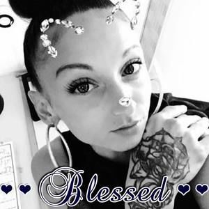 Meet your Posher, Alicca